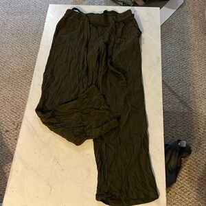 Old Navy | Army Green | Linen Pants